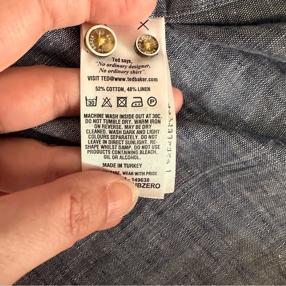 EUC Men’s Short Sleeved Ted Baker Button Down! - Picture 7 of 7